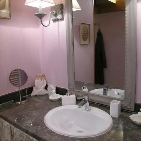 Maison Familiale Au Calme Avec Piscine Et Animaux Admis - Fr-1-489-346