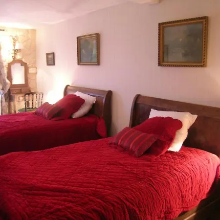 Maison Familiale Au Calme Avec Piscine Et Animaux Admis - Fr-1-489-346 *