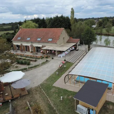 Hébergement de vacances Maison Familiale Au Calme Avec Piscine Et Animaux Admis - Fr-1-489-346 *